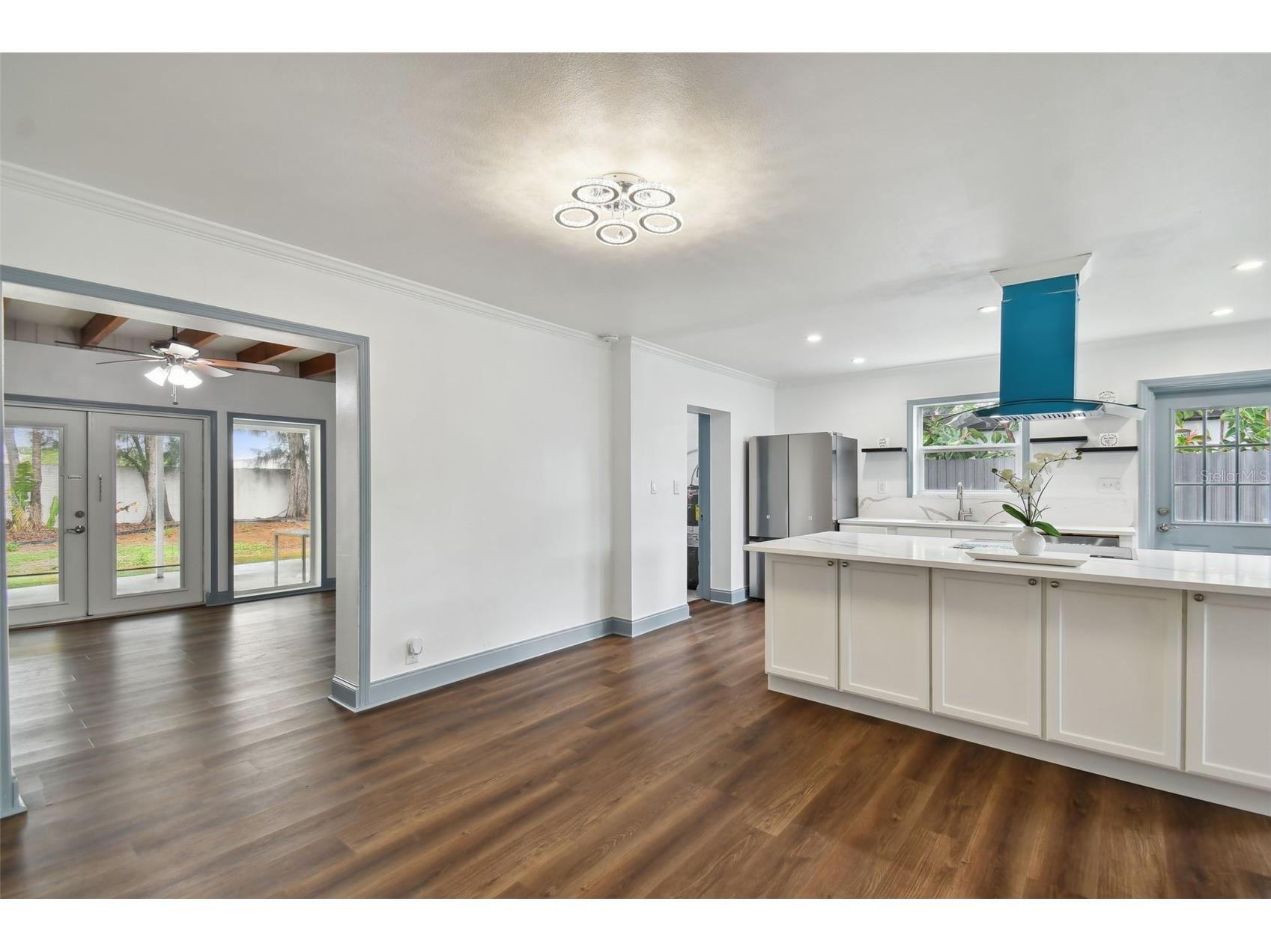 3905 W Paxton Avenue Tampa FL 33611 TB8514909 image5