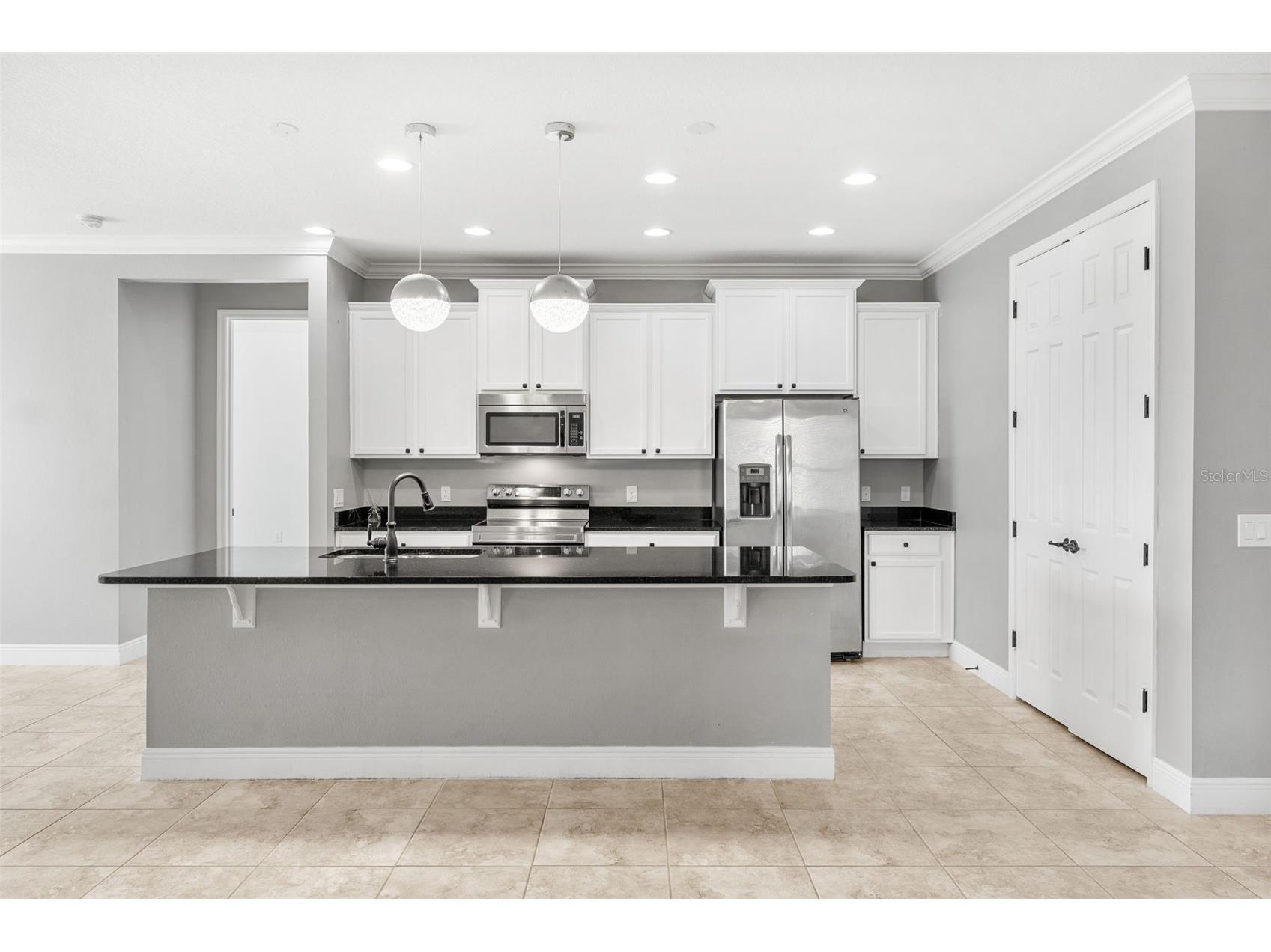 3906 Carrick Bend Drive Kissimmee FL 34746 - LAKE TOHO O6419060 image10