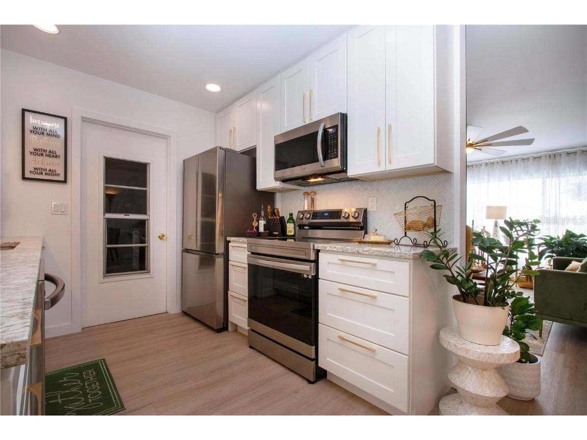 3906 Chinaberry Road Bradenton FL 34208 - BRADEN RIVER VIEW IN COMMUNITY A4660680 image25