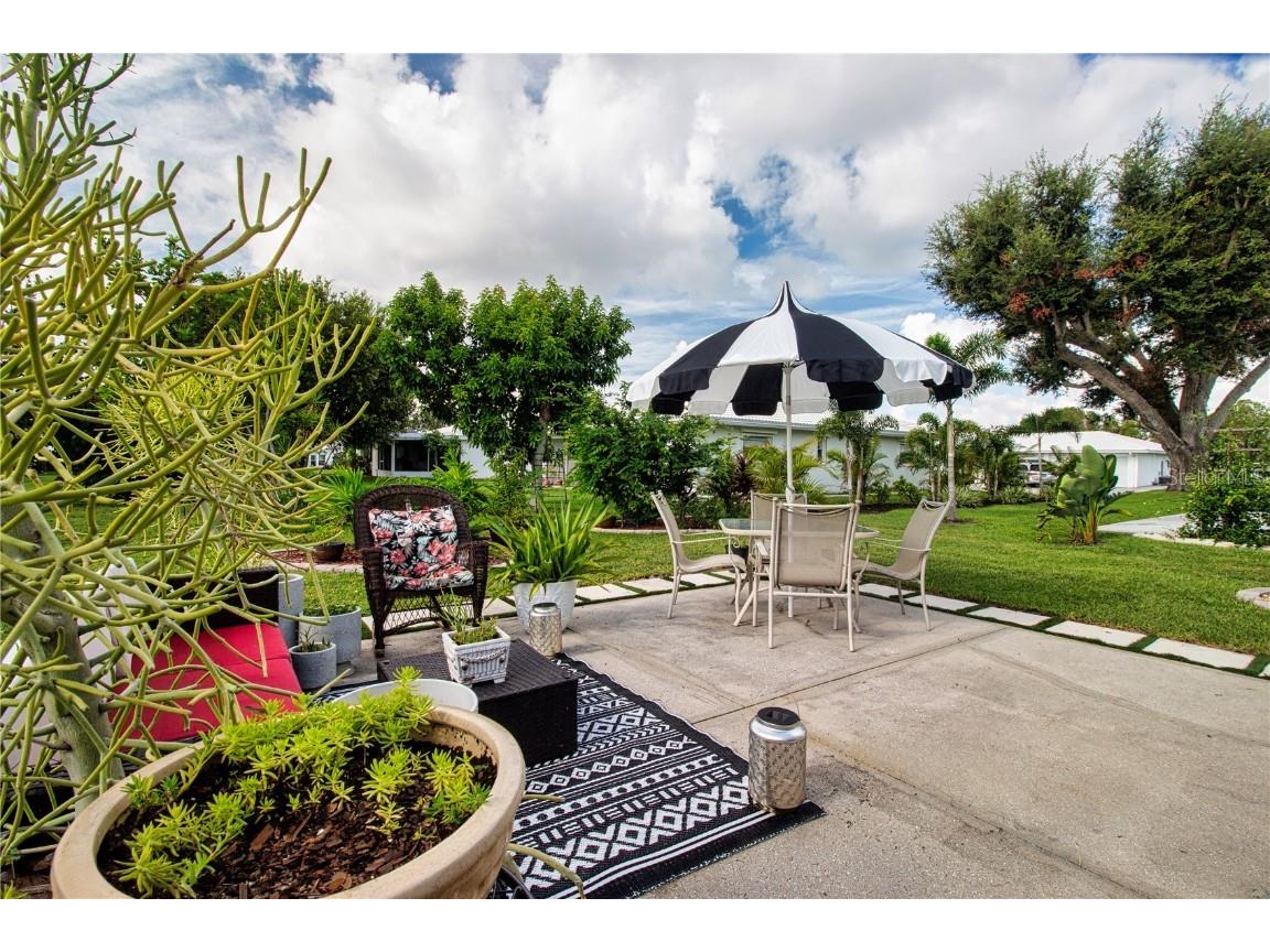 3906 Chinaberry Road Bradenton FL 34208 - BRADEN RIVER VIEW IN COMMUNITY A4660680 image63