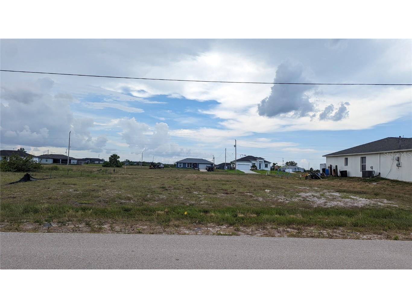 3906 NW 40th Lane Cape Coral FL 33993 C7477934 image1