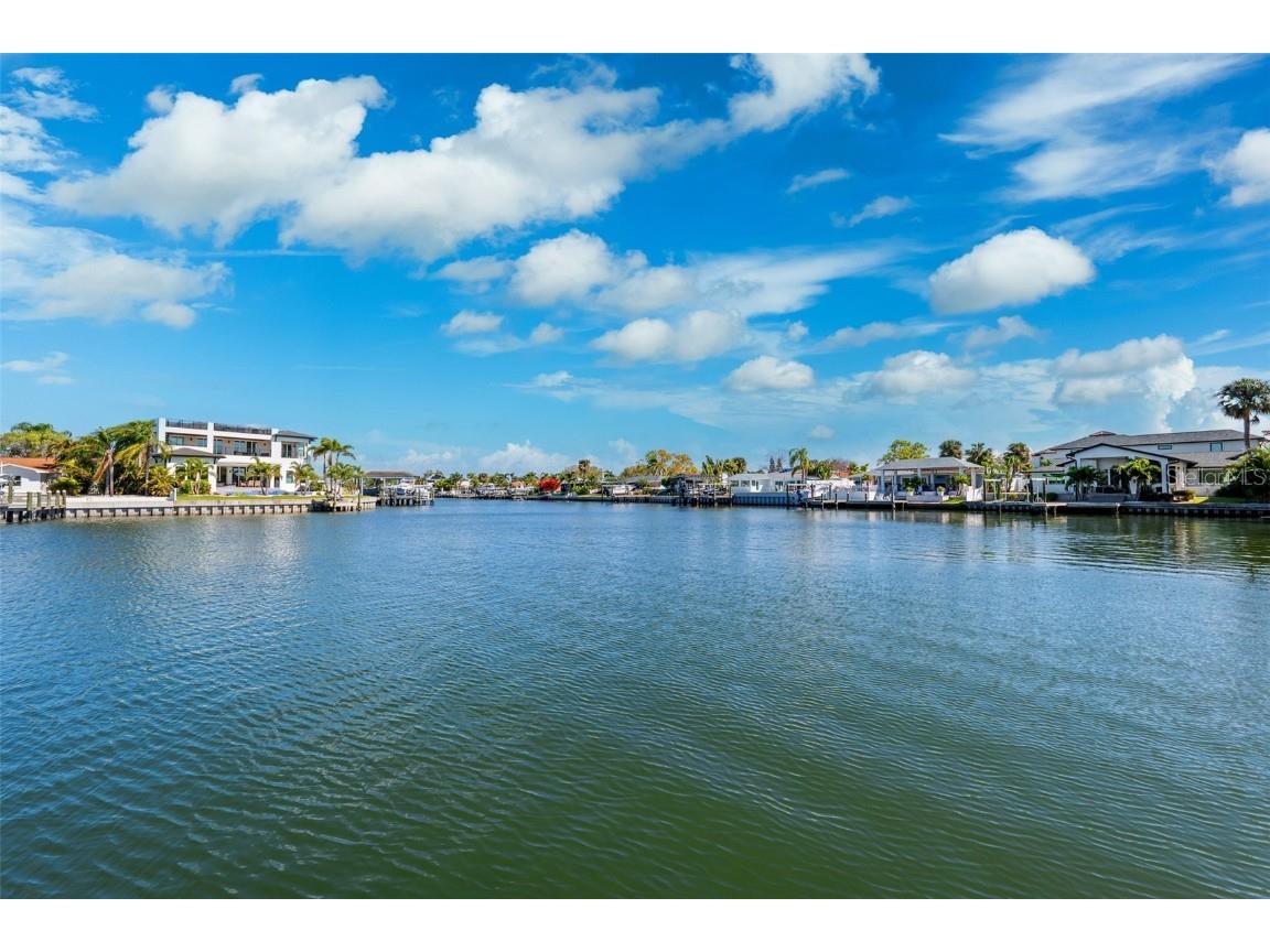 3906 Versailles Drive Tampa FL 33634 TB8357522 image1