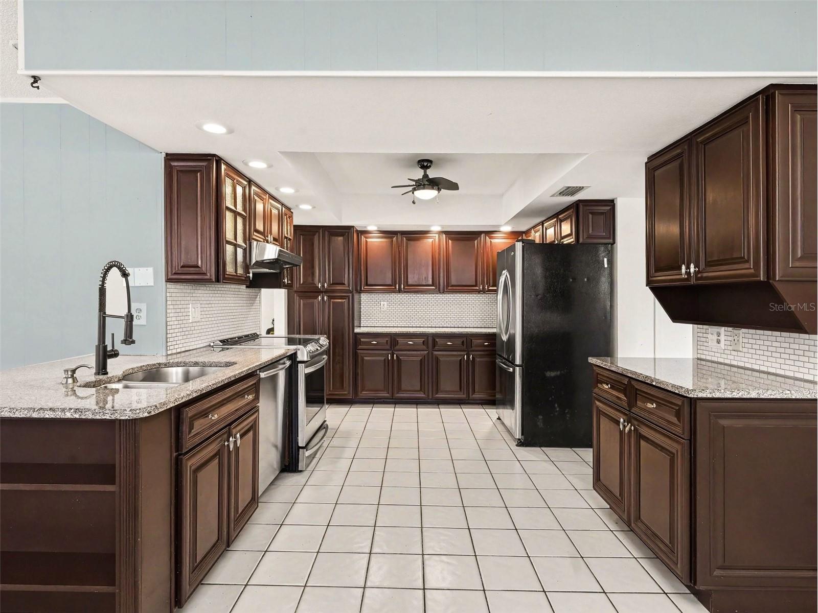 3907 23rd Avenue W Bradenton FL 34205 A4697229 image2