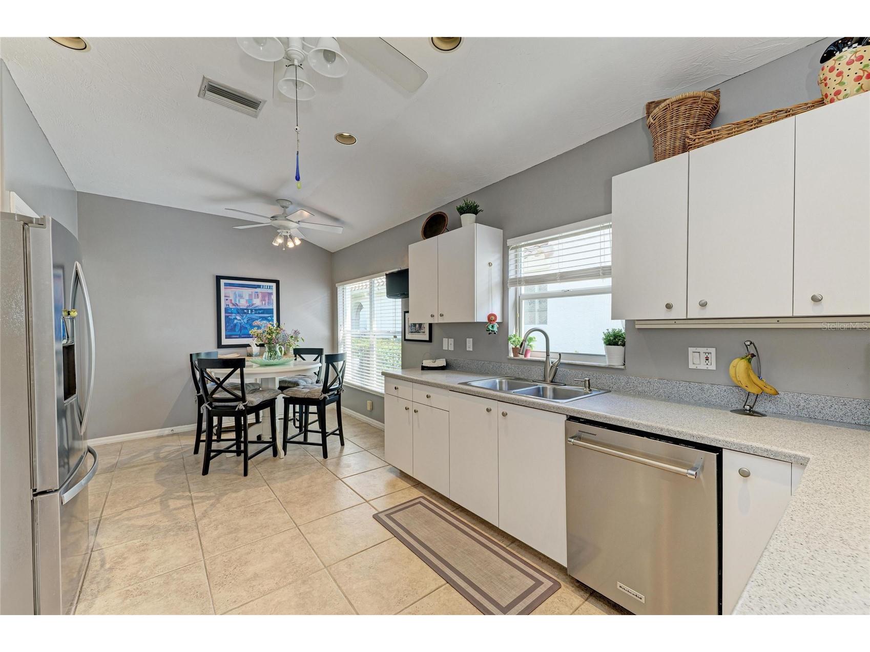 3907 Alamanda Drive Sarasota FL 34238 N6142651 image10