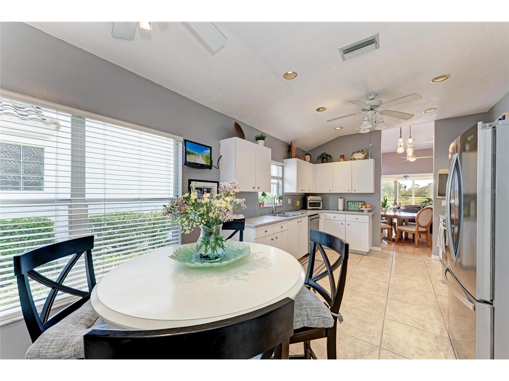 3907 Alamanda Drive Sarasota FL 34238 N6142651 image14