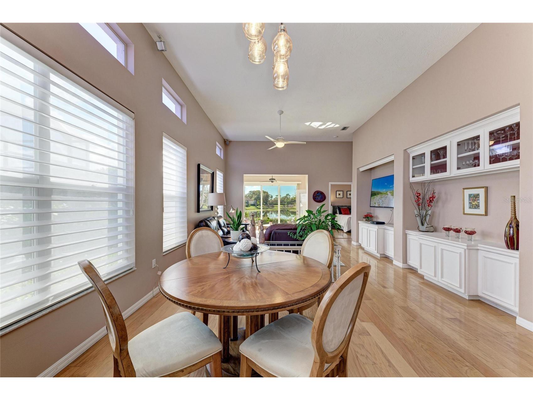 3907 Alamanda Drive Sarasota FL 34238 N6142651 image16