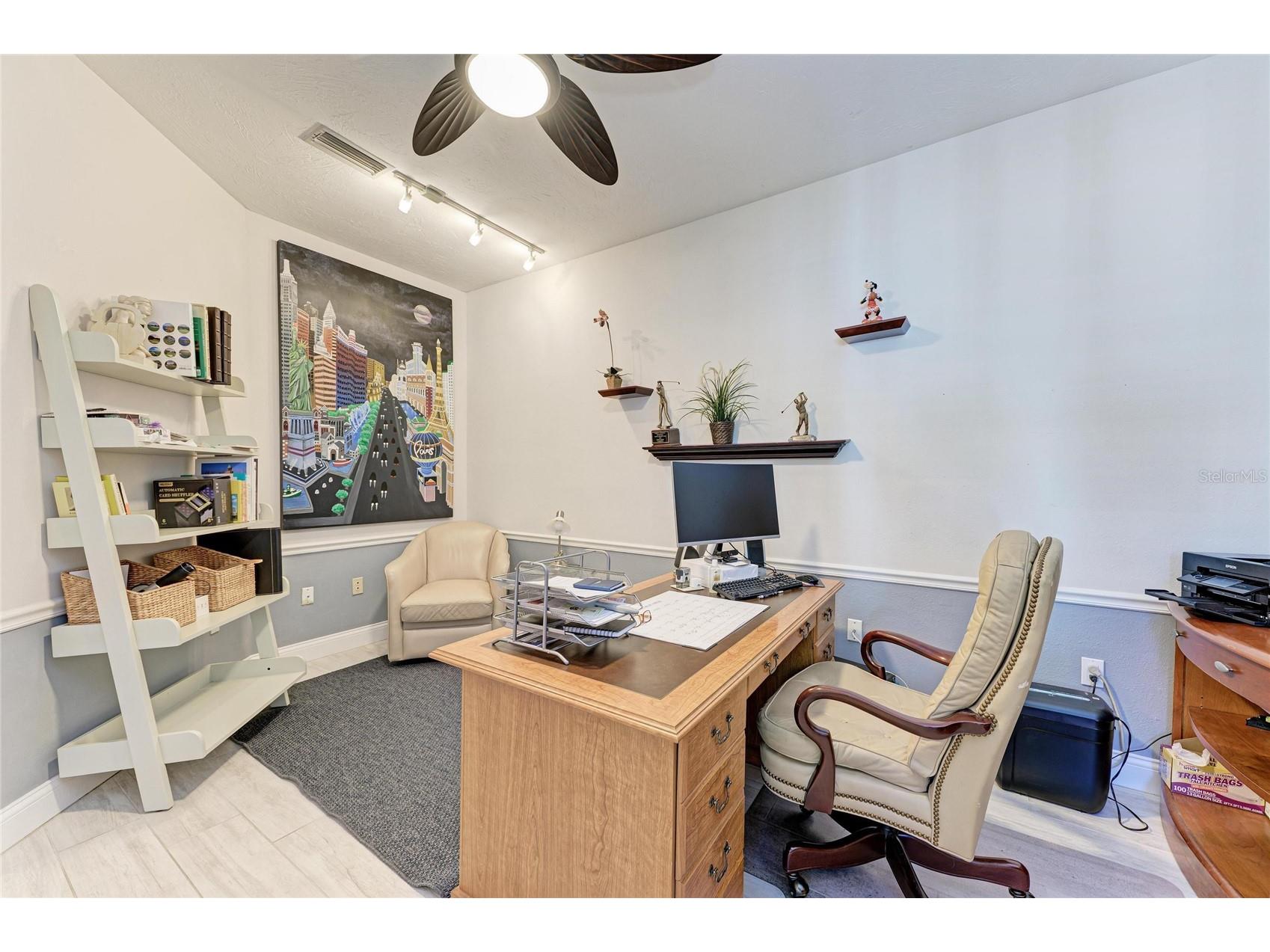 3907 Alamanda Drive Sarasota FL 34238 N6142651 image32