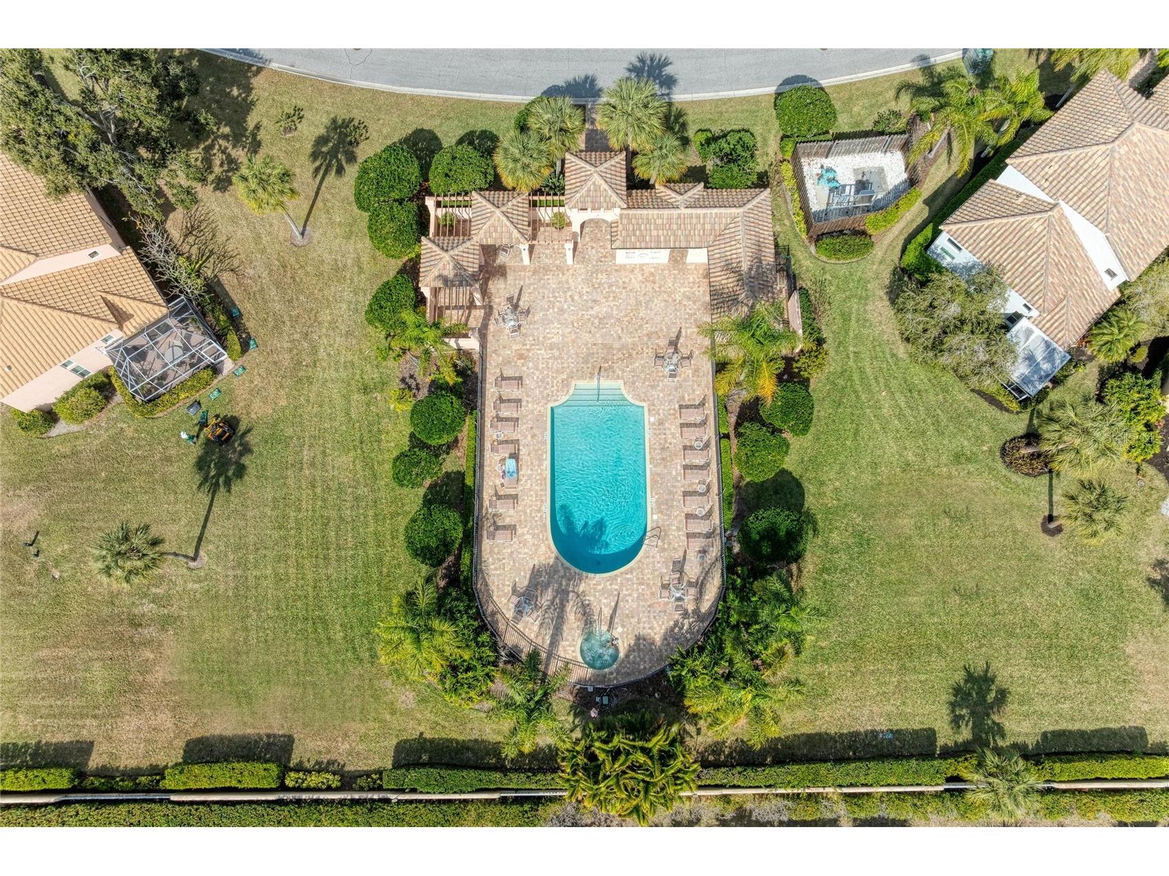 3907 Alamanda Drive Sarasota FL 34238 N6142651 image49