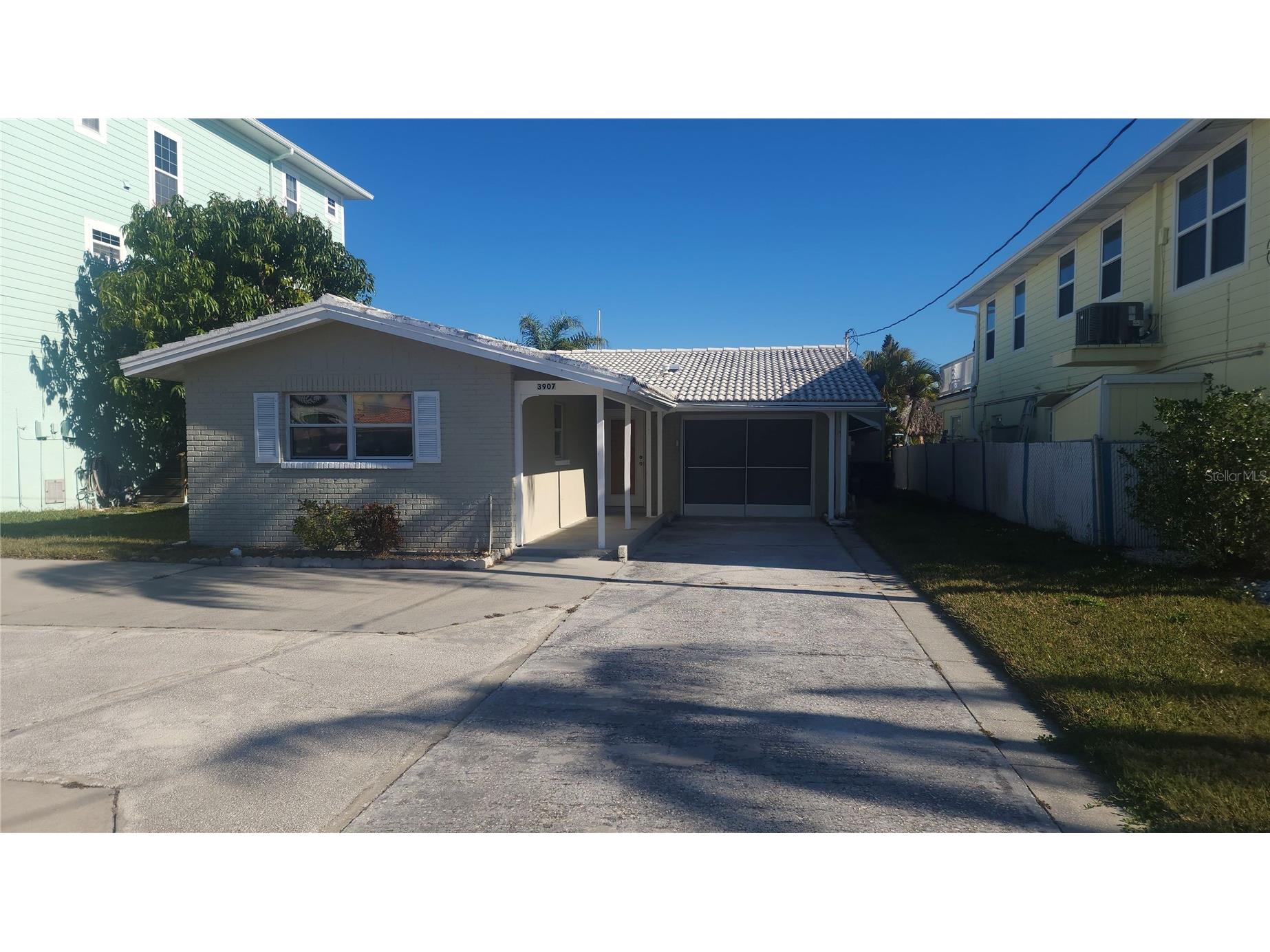 3907 Floramar Terrace New Port Richey FL 34652 TB8481093 image1