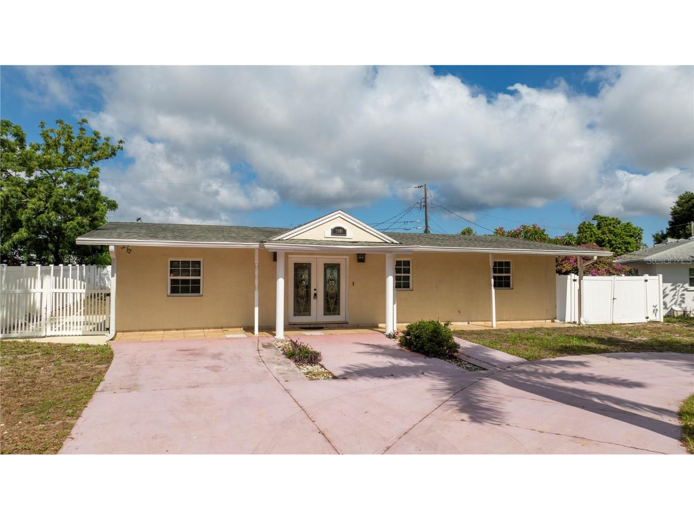 3908 52nd Street W Bradenton FL 34209 O6211439 image1