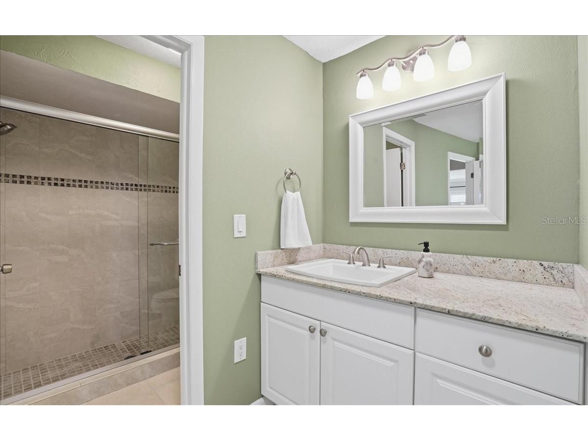 3908 Center Gate Circle #27 Sarasota FL 34233 A4677107 image25