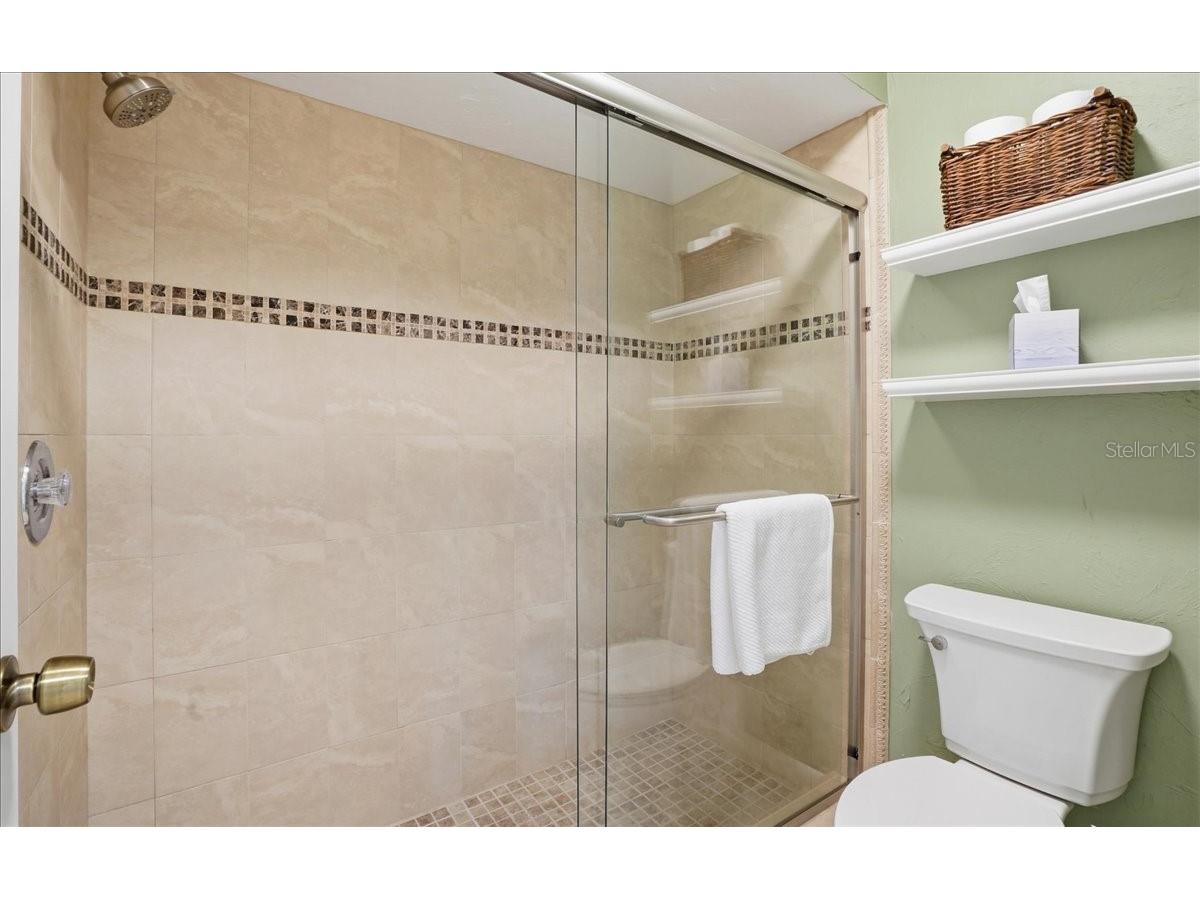 3908 Center Gate Circle #27 Sarasota FL 34233 A4677107 image28