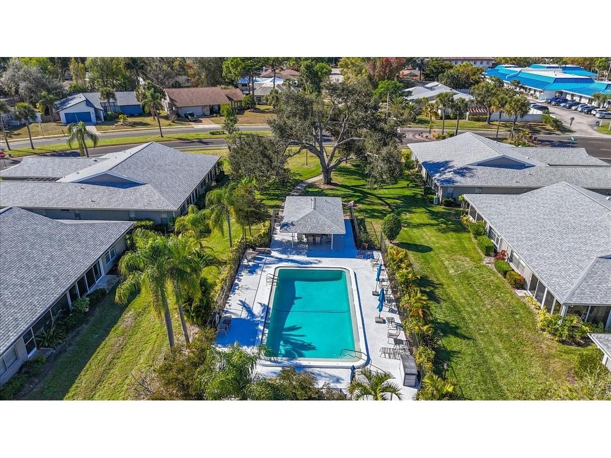 3908 Center Gate Circle #27 Sarasota FL 34233 A4677107 image38