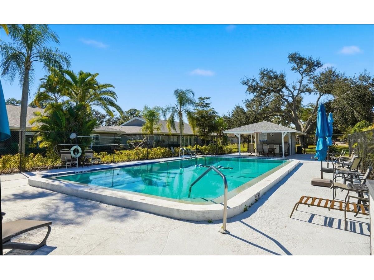 3908 Center Gate Circle #27 Sarasota FL 34233 A4677107 image39