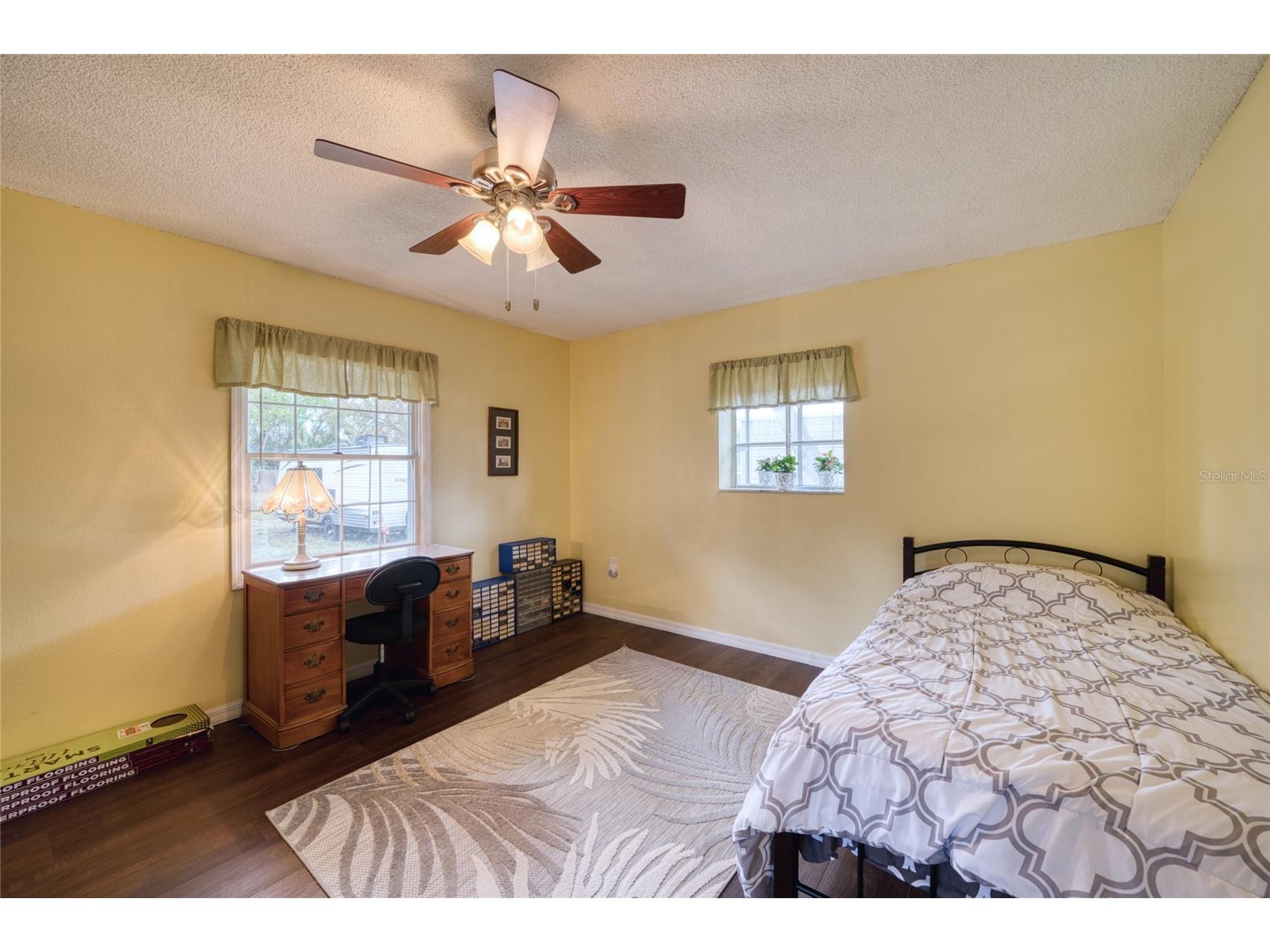 3908 Oak Grove Drive Sarasota FL 34243 A4680171 image15