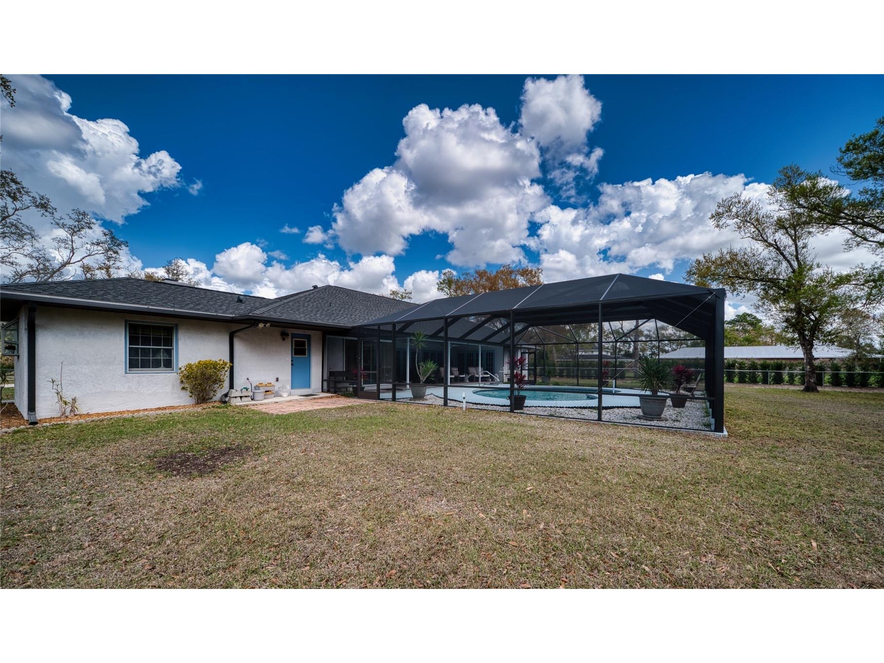 3908 Oak Grove Drive Sarasota FL 34243 A4680171 image3
