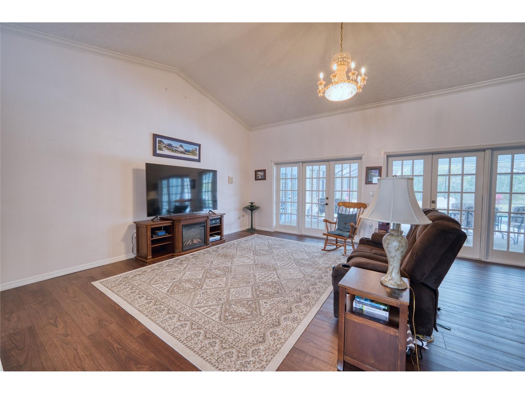 3908 Oak Grove Drive Sarasota FL 34243 A4680171 image38