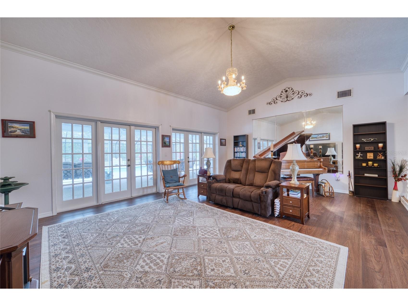 3908 Oak Grove Drive Sarasota FL 34243 A4680171 image39