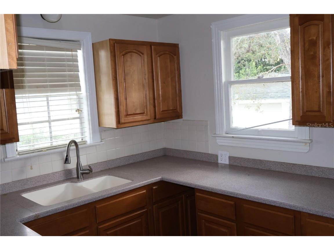 3908 W North B Street Tampa FL 33609 TB8437090 image11