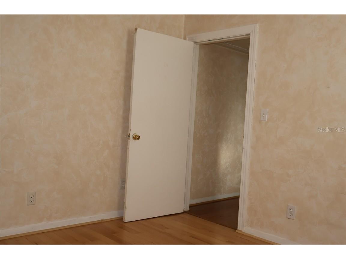 3908 W North B Street Tampa FL 33609 TB8437090 image16