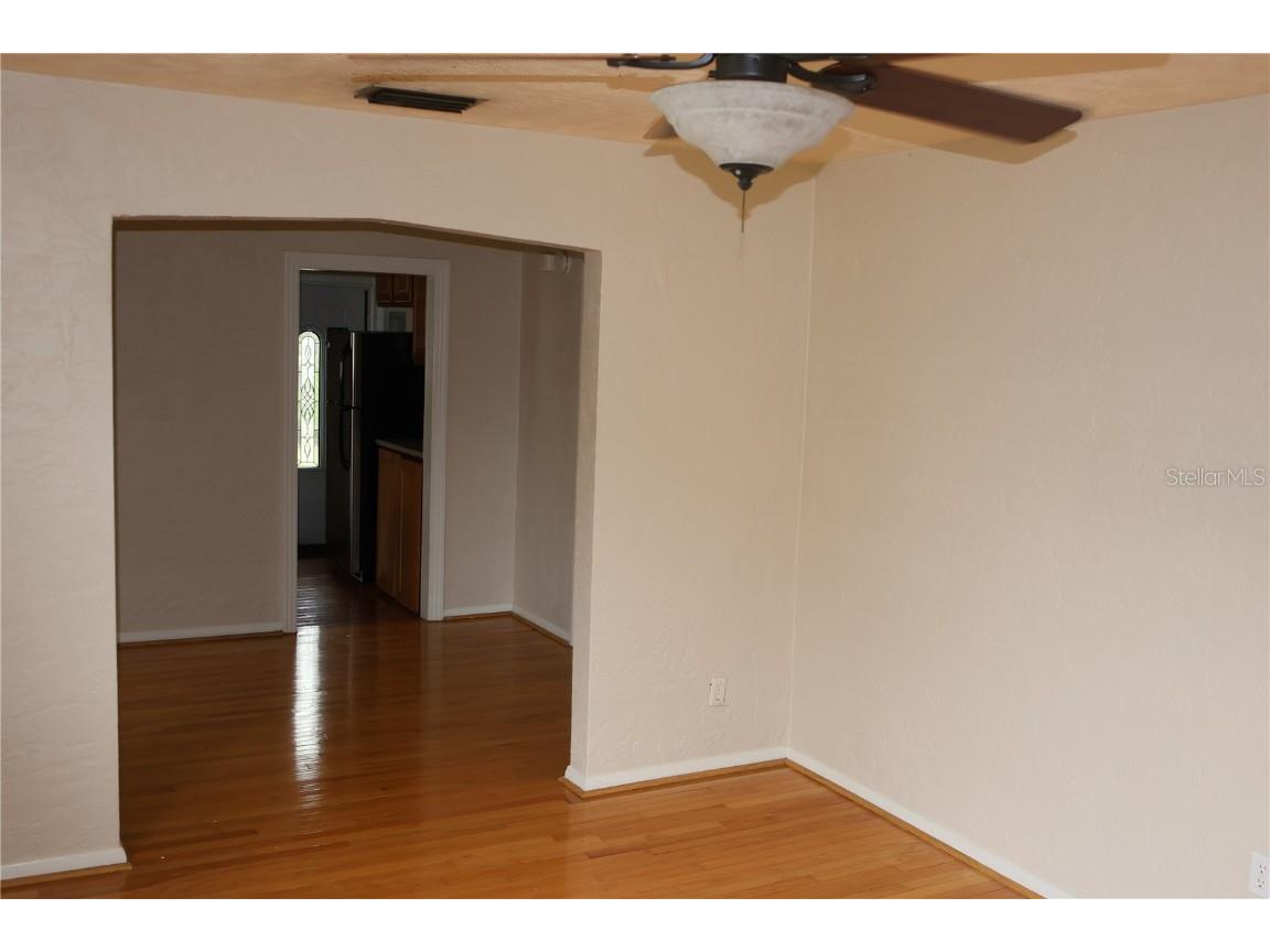 3908 W North B Street Tampa FL 33609 TB8437090 image4