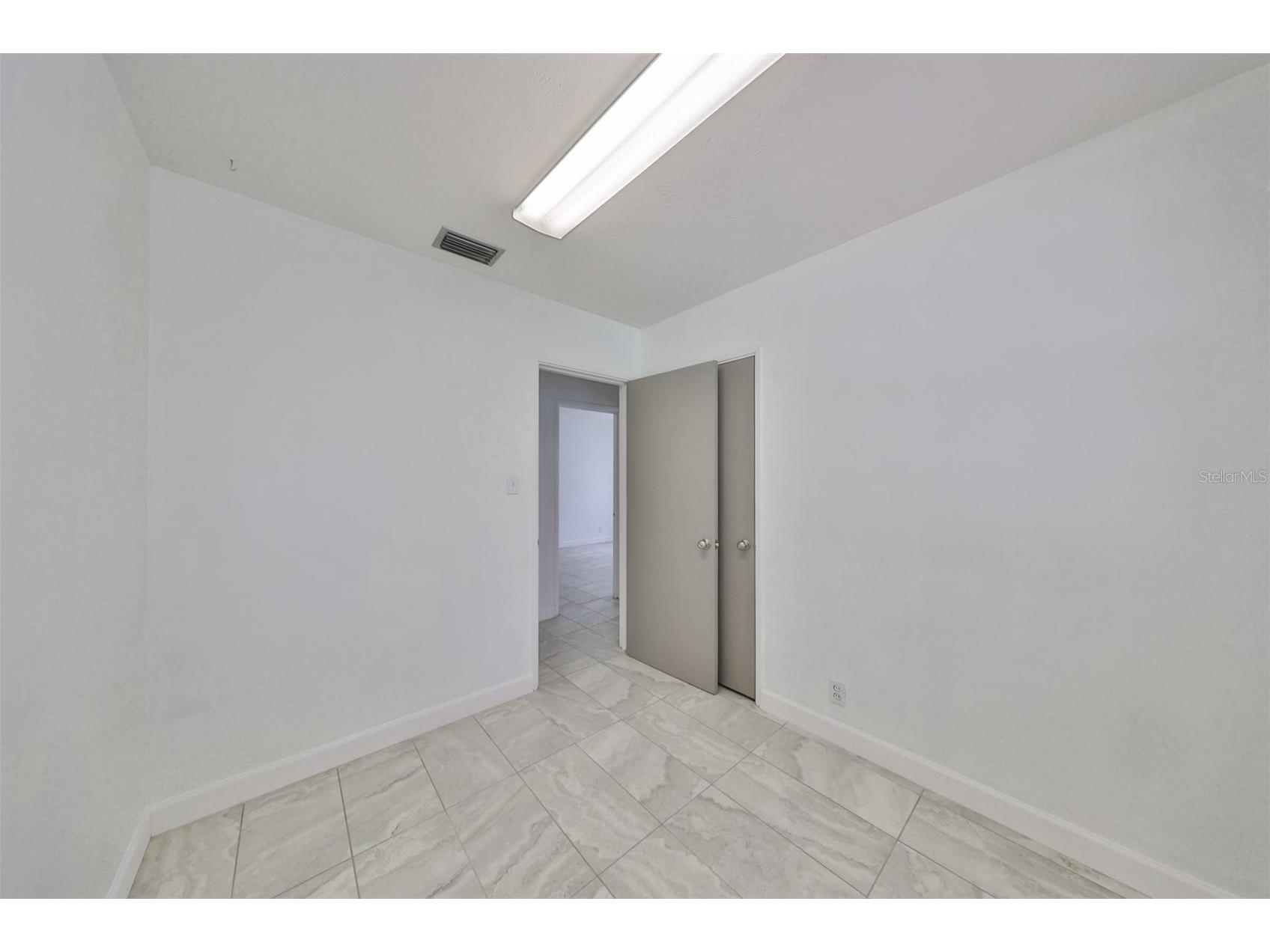 3908 W Wallace Avenue Tampa FL 33611 TB8486401 image10