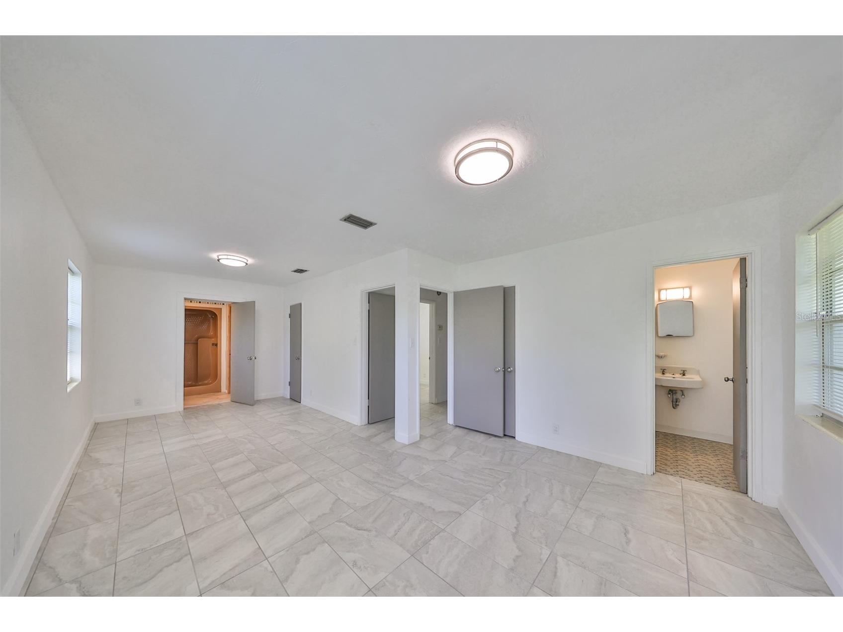 3908 W Wallace Avenue Tampa FL 33611 TB8486401 image13