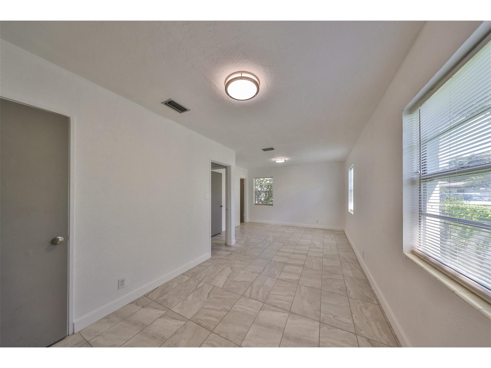3908 W Wallace Avenue Tampa FL 33611 TB8486401 image15