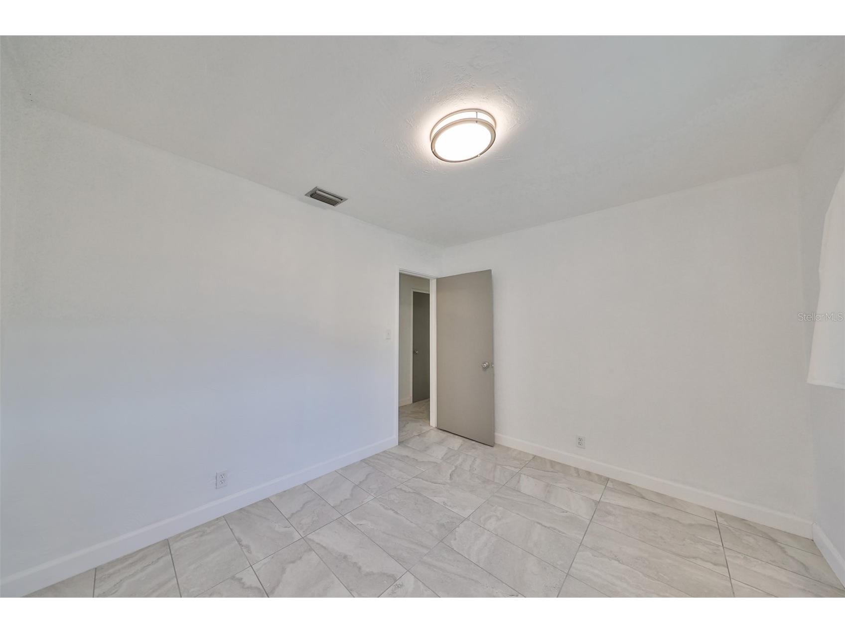 3908 W Wallace Avenue Tampa FL 33611 TB8486401 image21