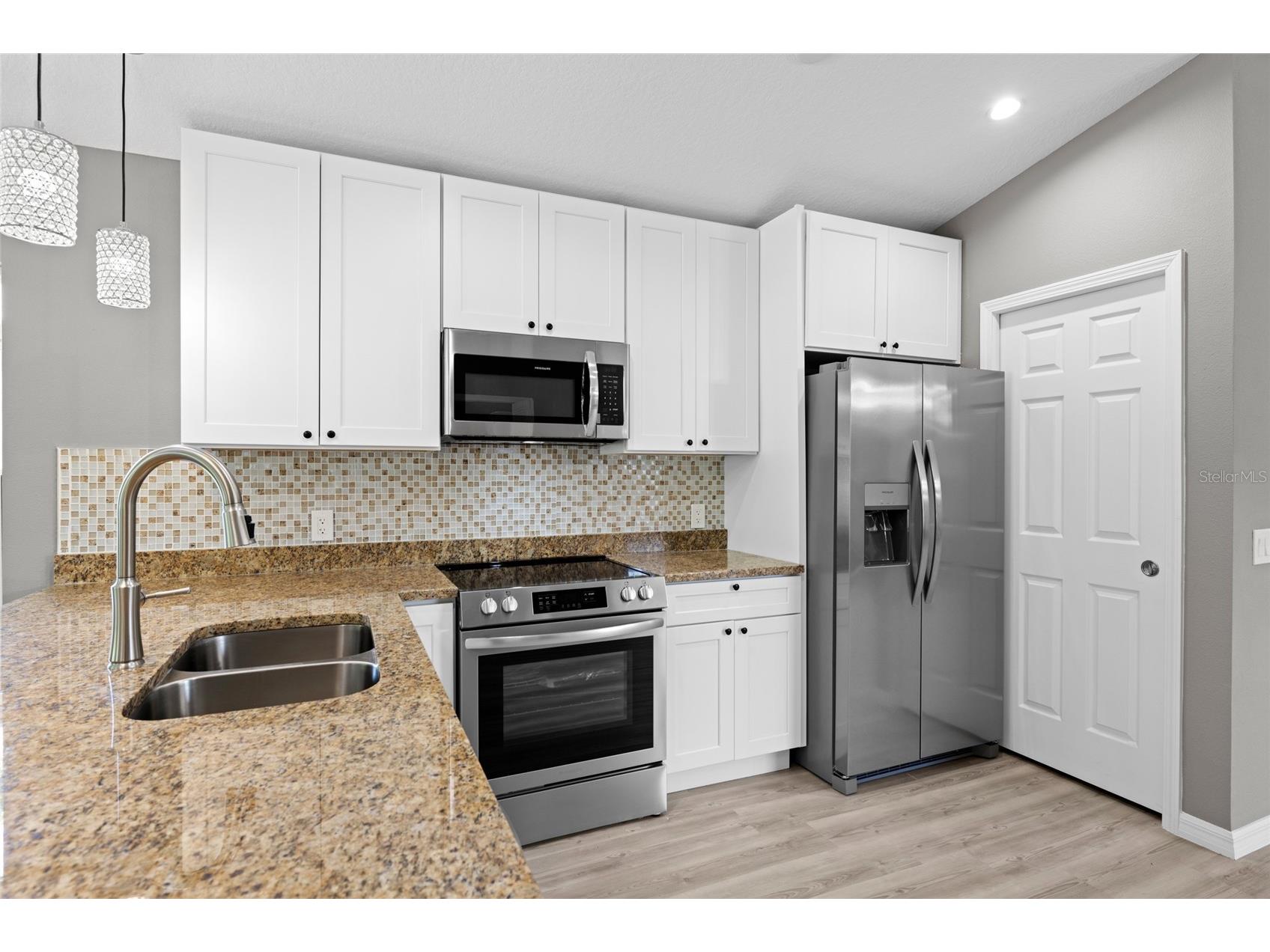 3908 Walnut Avenue Sarasota FL 34234 A4663336 image10