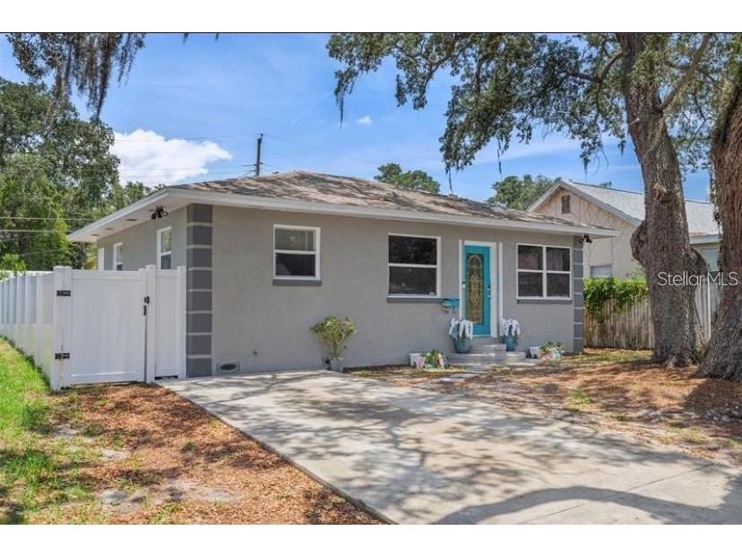 3909 18th Avenue S Saint Petersburg FL 33711 TB8398886 image1