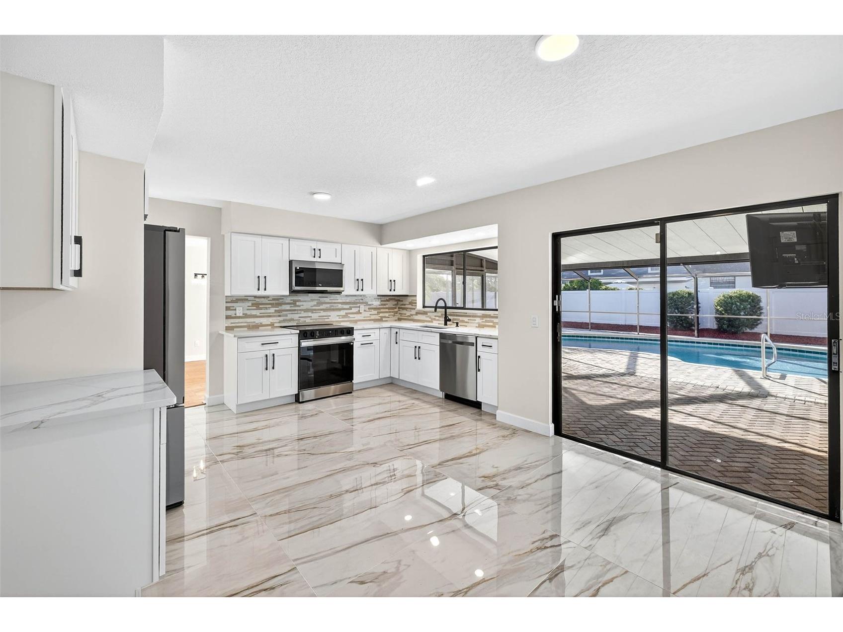 3909 Braesgate Lane Tampa FL 33624 TB8459097 image9