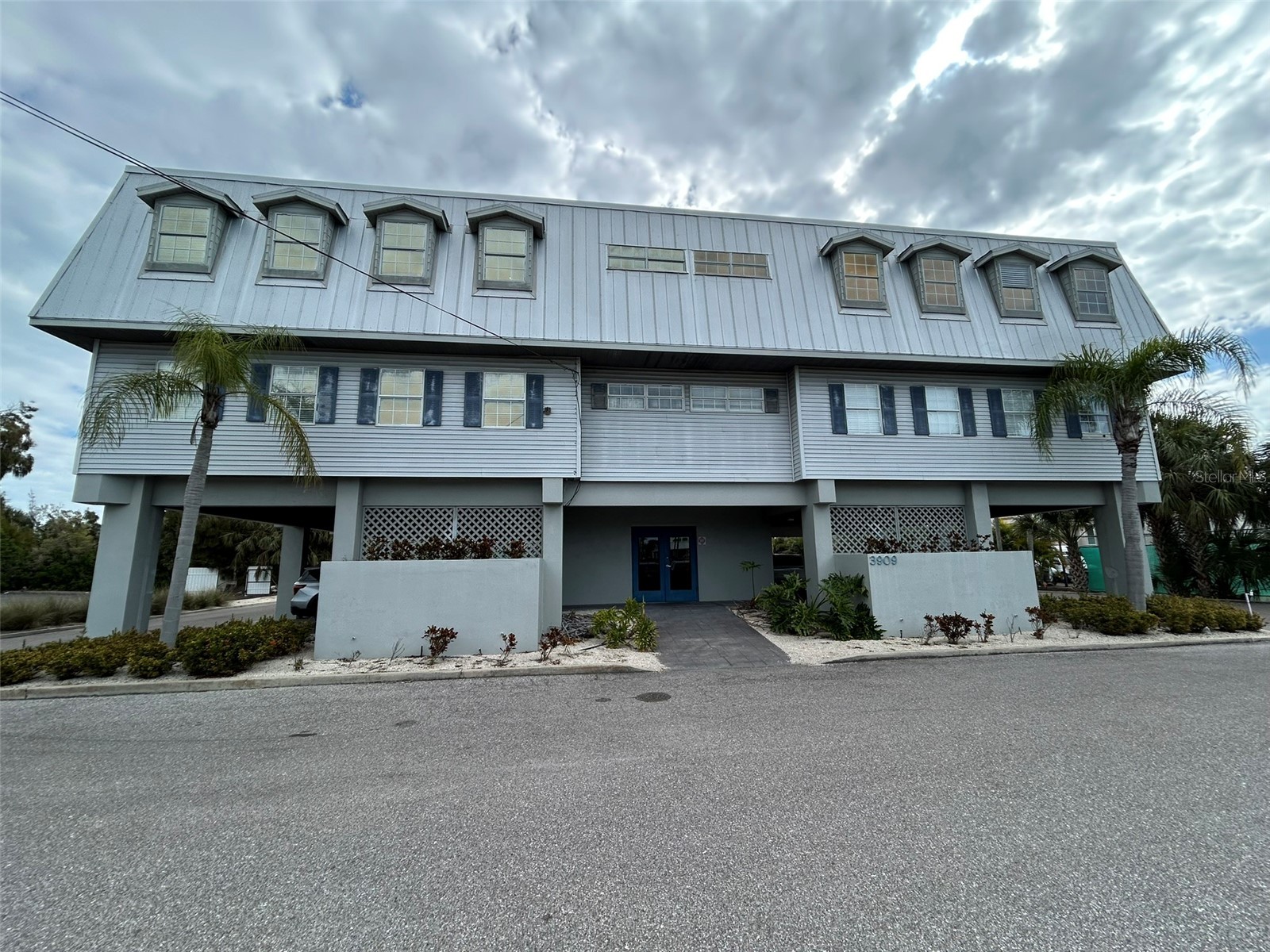 3909 E Bay Drive #115 Holmes Beach FL 34217 A4685342 image1