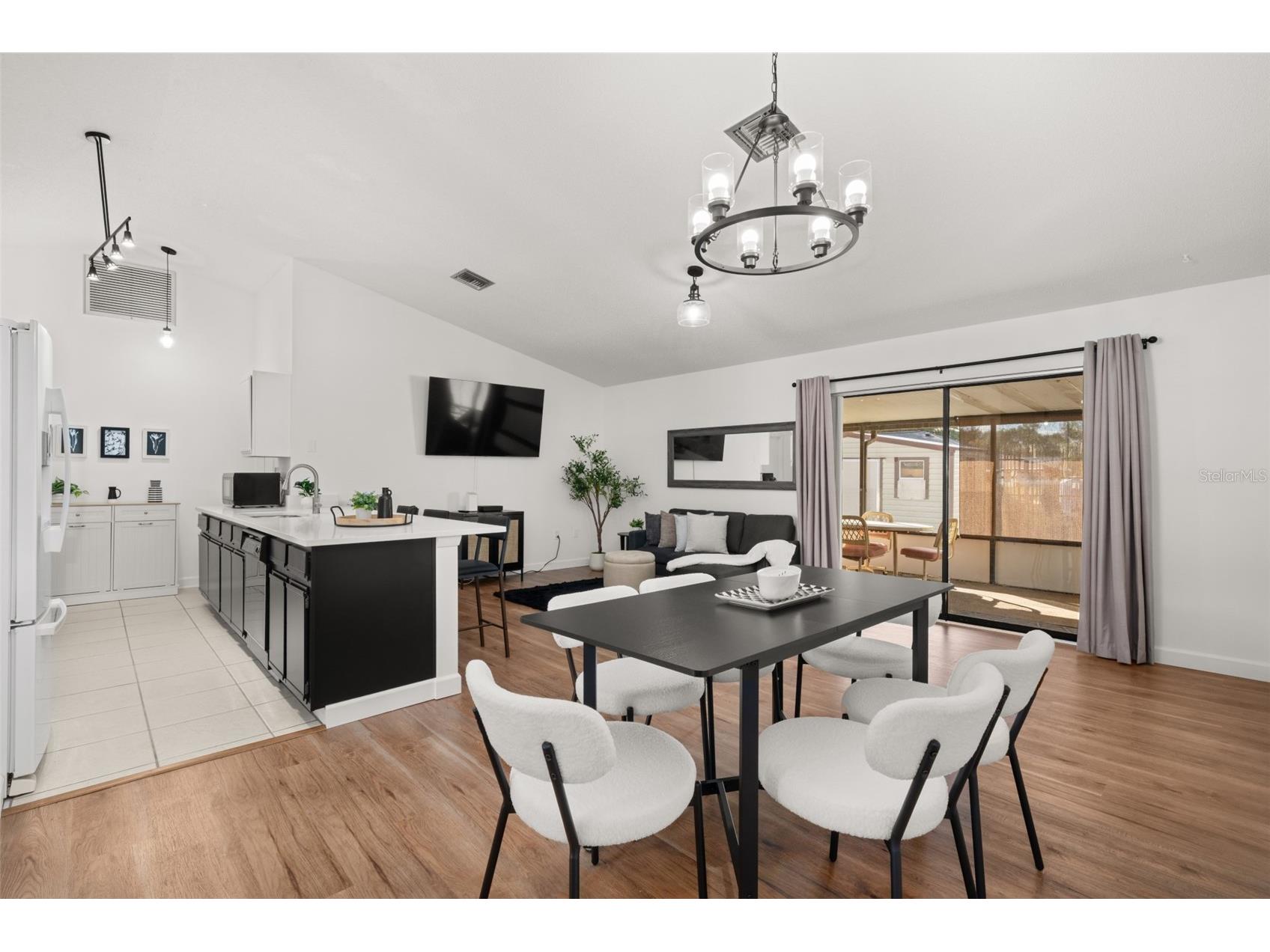 3909 El Rado Avenue Sebring FL 33872 OM717297 image11