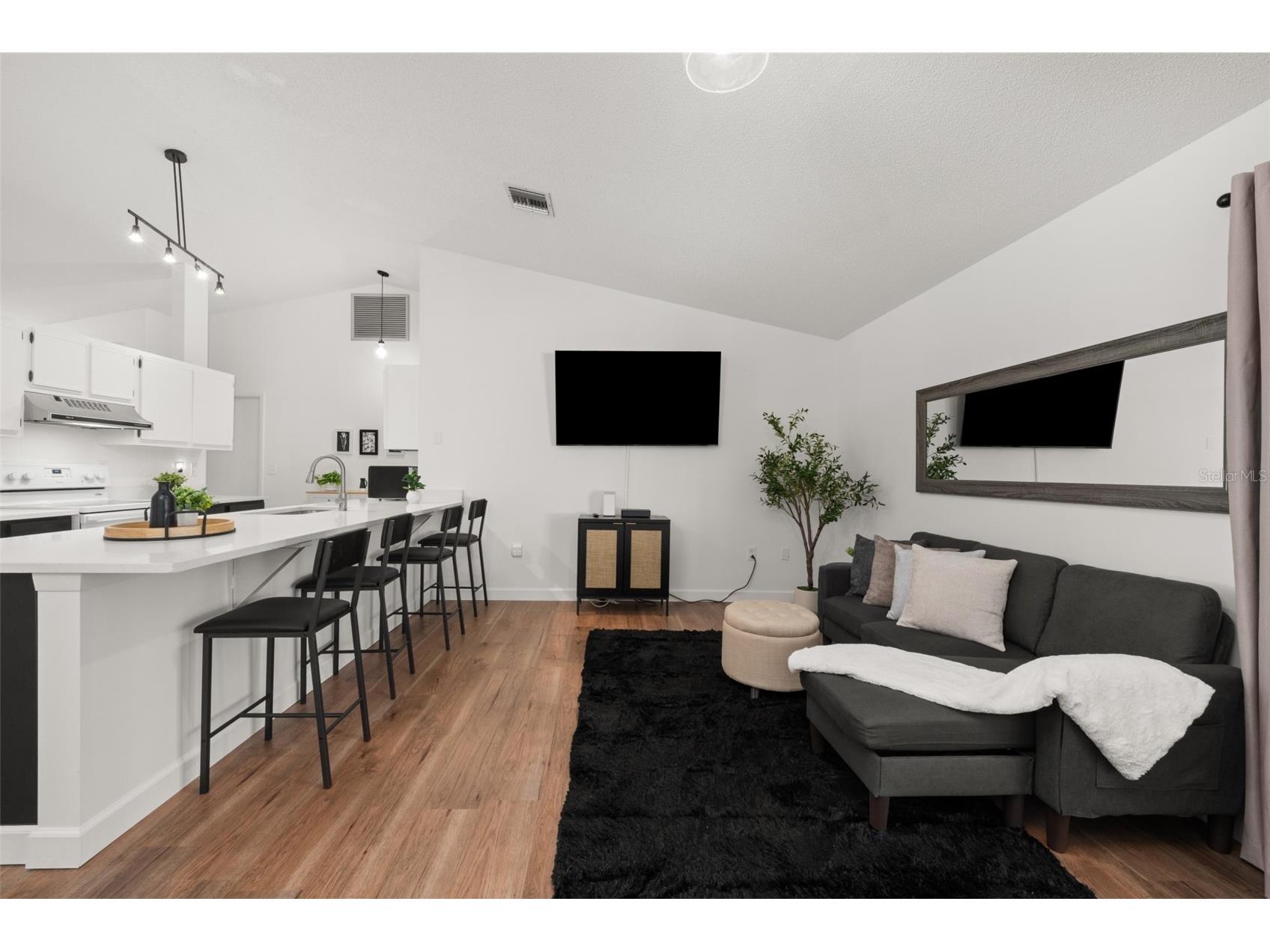 3909 El Rado Avenue Sebring FL 33872 OM717297 image14