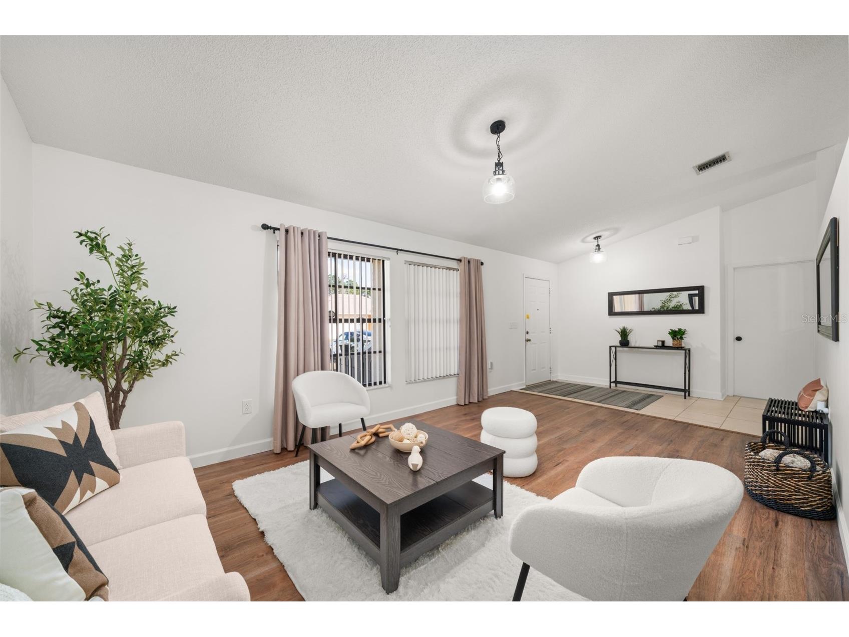 3909 El Rado Avenue Sebring FL 33872 OM717297 image5