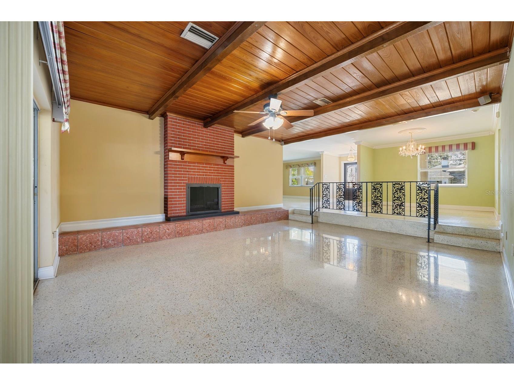 3909 Hudson Lane Tampa FL 33618 TB8474582 image11