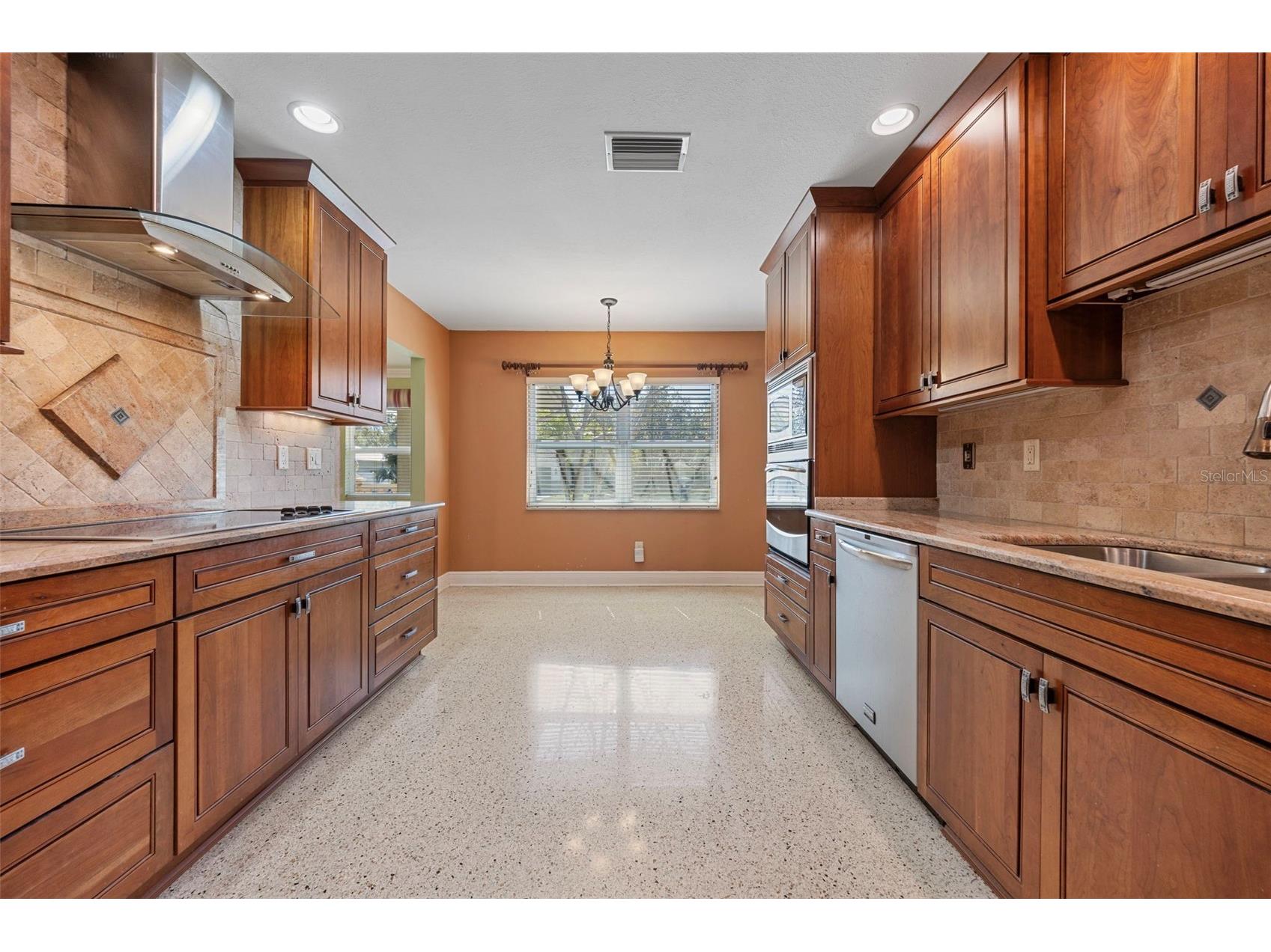 3909 Hudson Lane Tampa FL 33618 TB8474582 image22