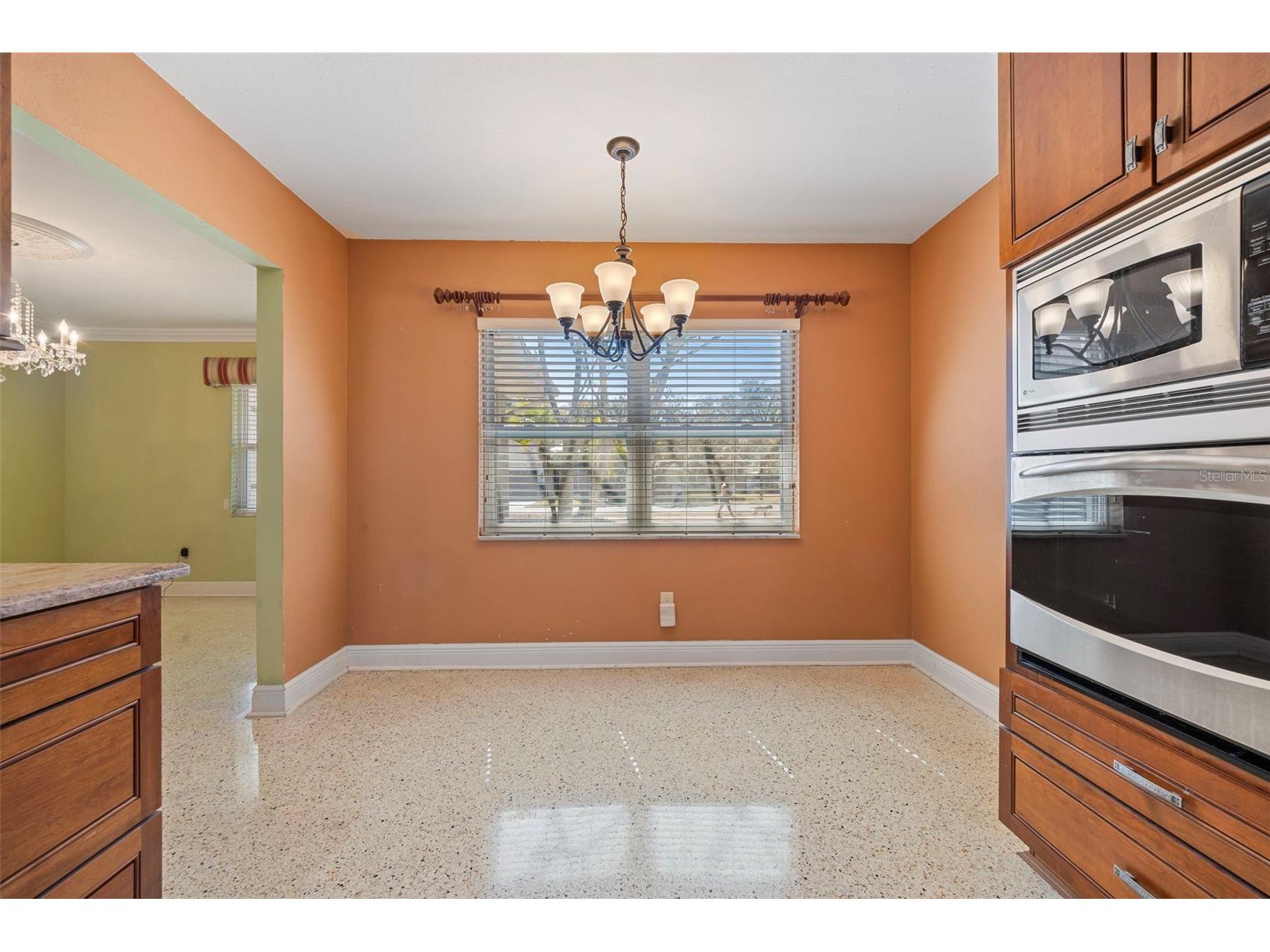 3909 Hudson Lane Tampa FL 33618 TB8474582 image24