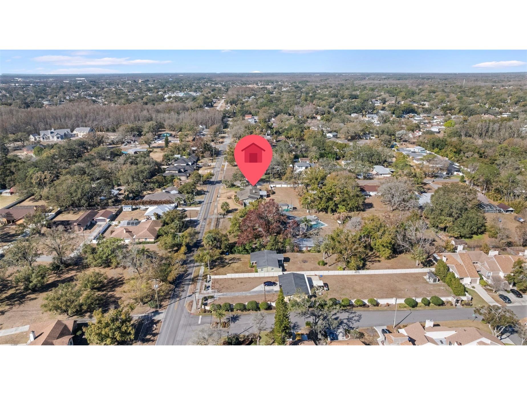 3909 Hudson Lane Tampa FL 33618 TB8474582 image64