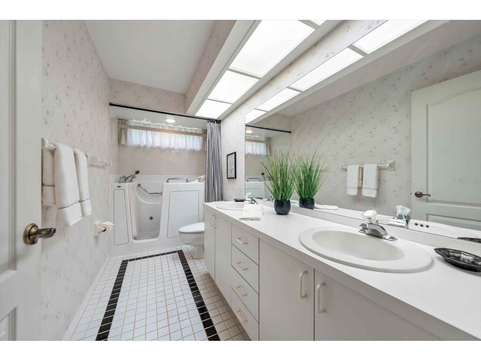 3909 Tarian Court Palm Harbor FL 34684 TB8519770 image38