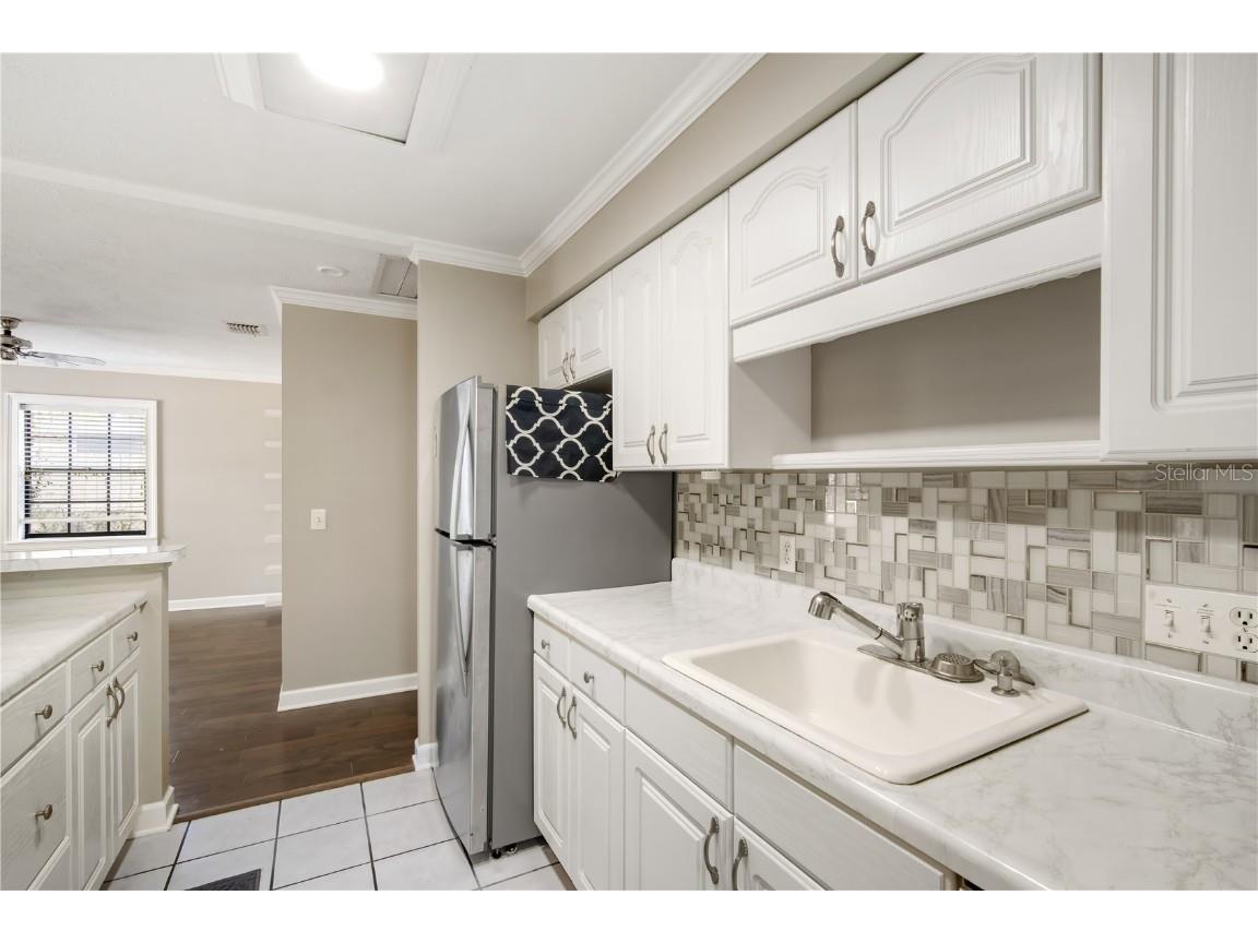 3909 W Iowa Avenue Tampa FL 33616 TB8454970 image10