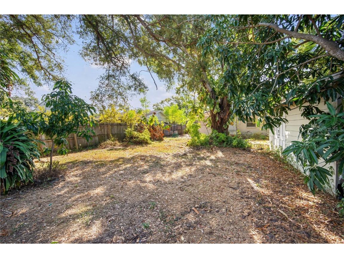 3909 W Iowa Avenue Tampa FL 33616 TB8454970 image23