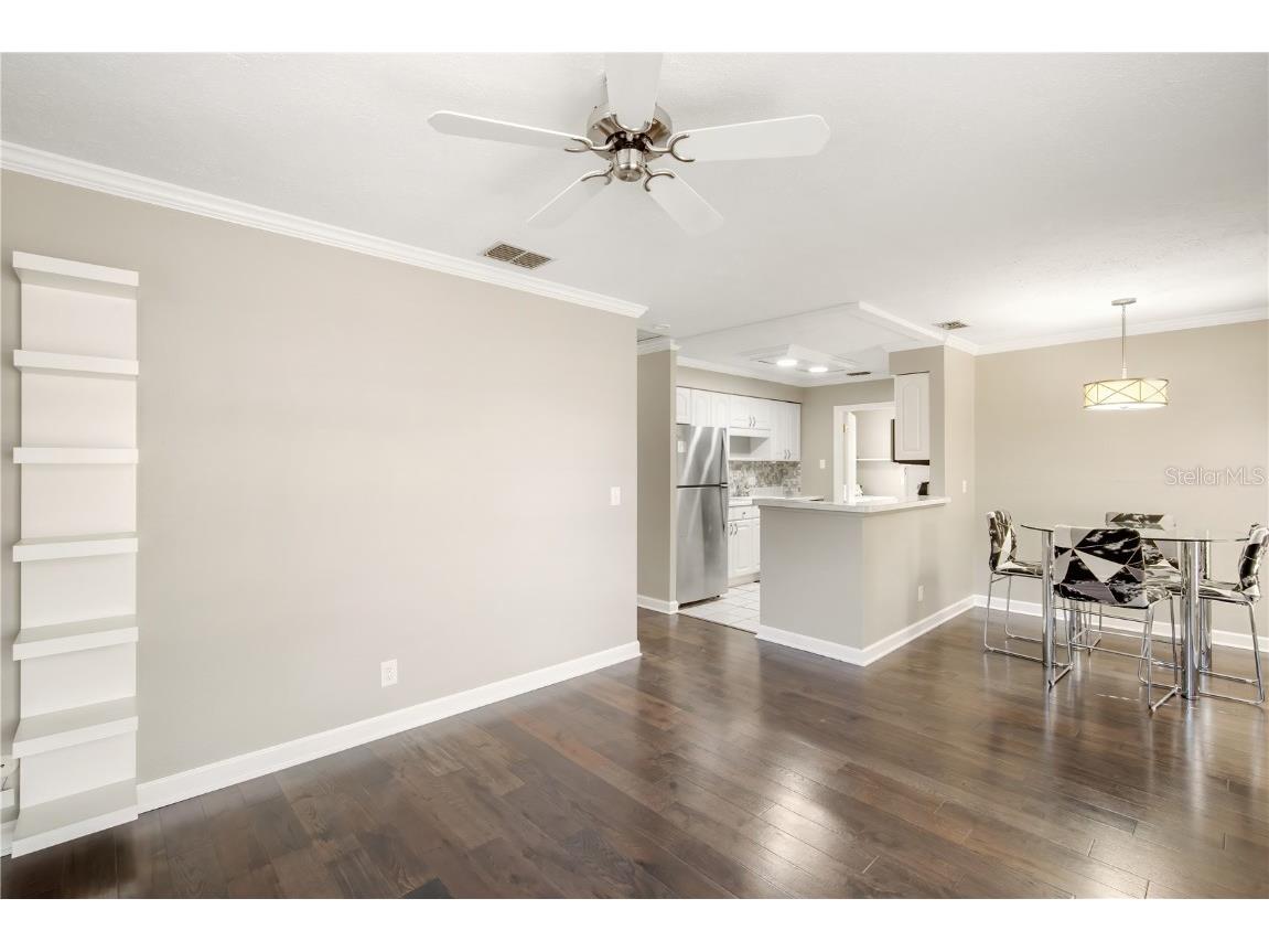 3909 W Iowa Avenue Tampa FL 33616 TB8454970 image5