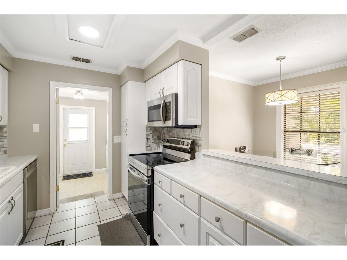 3909 W Iowa Avenue Tampa FL 33616 TB8454970 image8