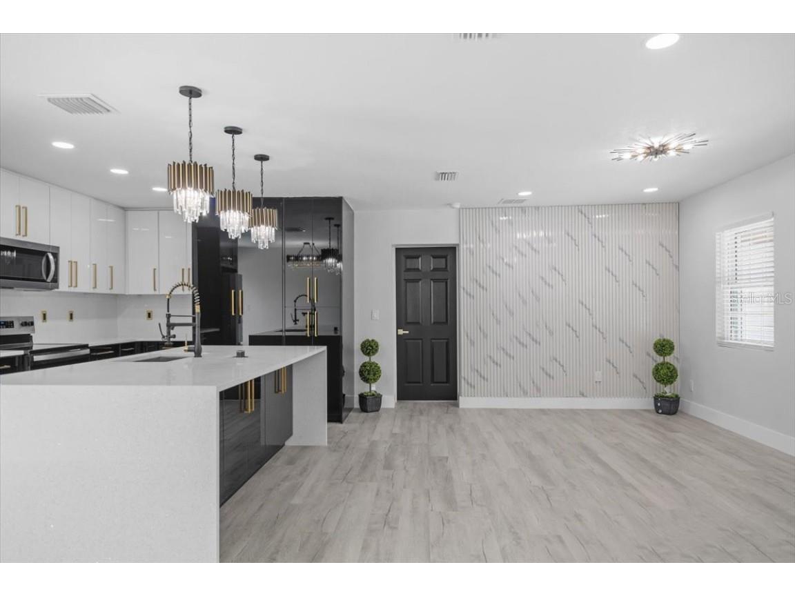 3909 W Oklahoma Avenue Tampa FL 33616 TB8402836 image11