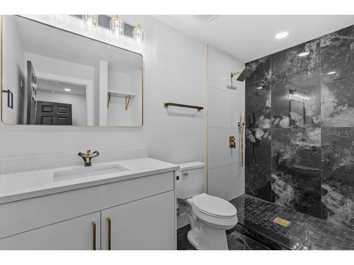 3909 W Oklahoma Avenue Tampa FL 33616 TB8402836 image3