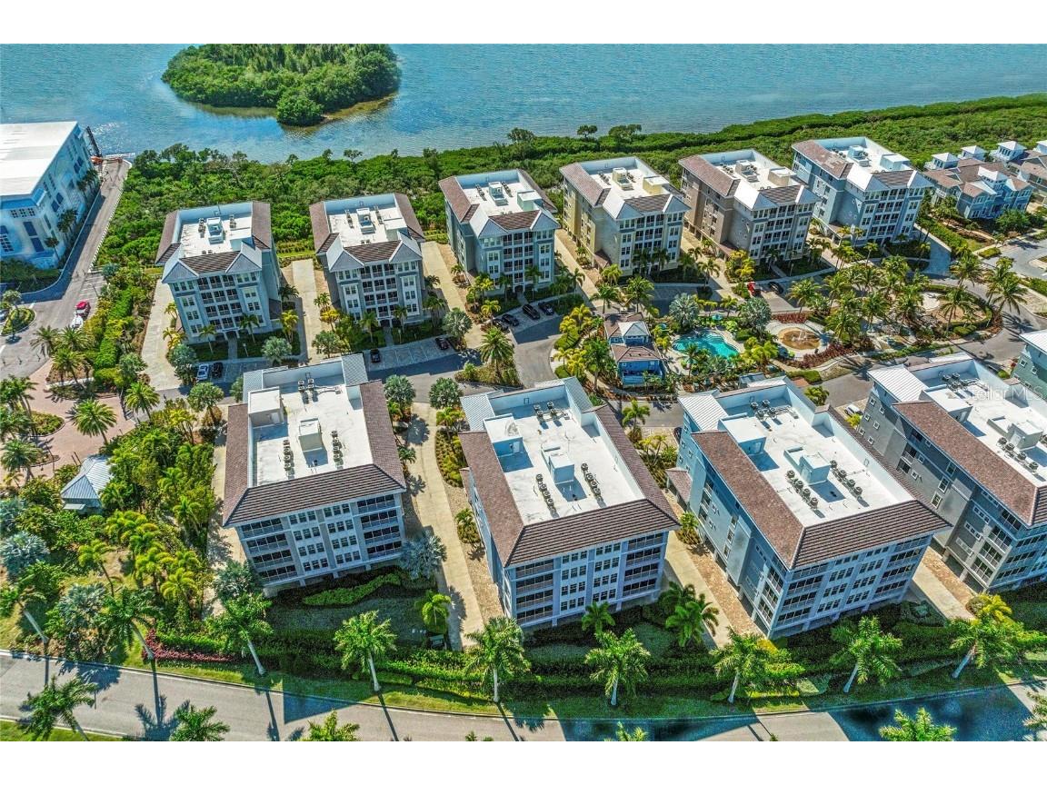 391 Aruba Circle #101 Bradenton FL 34209 A4673715 image2