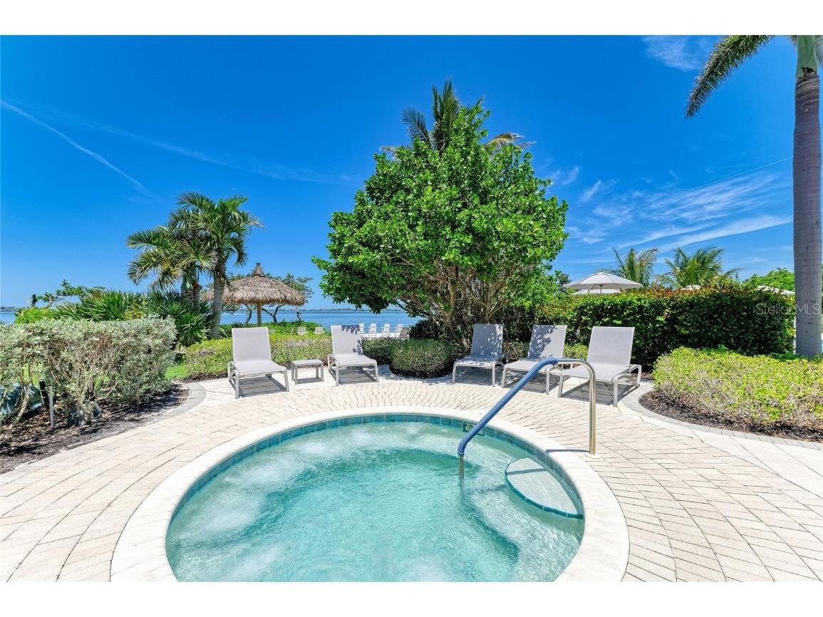 391 Aruba Circle #101 Bradenton FL 34209 A4673715 image54