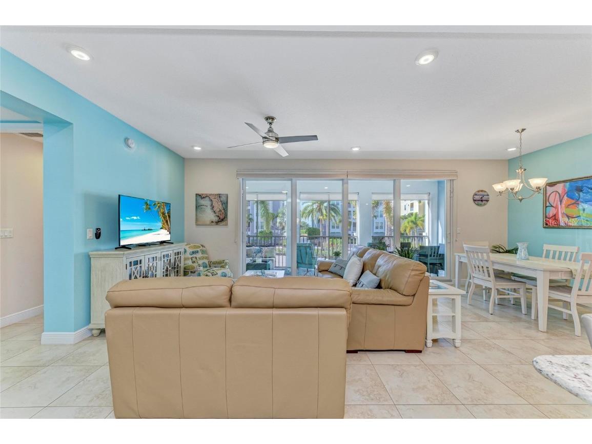 391 Aruba Circle #101 Bradenton FL 34209 A4673715 image8